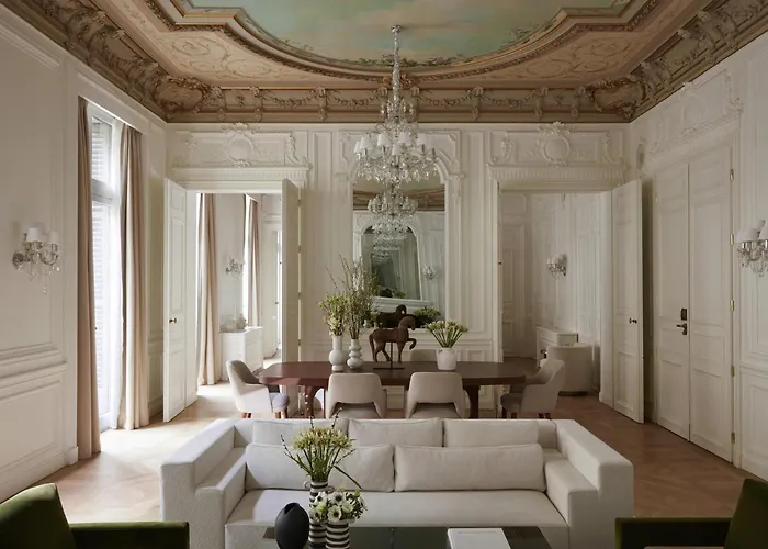 Maison Delano Parijs